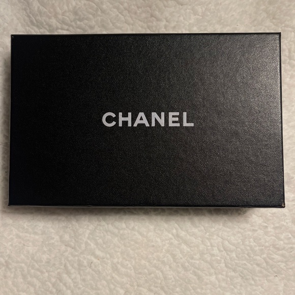 Authenticated Chanel lambskin black wallet with box and COA - Picture 3 of 8